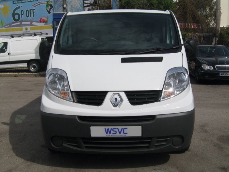  2012 Renault Trafic 2.0DCi  1