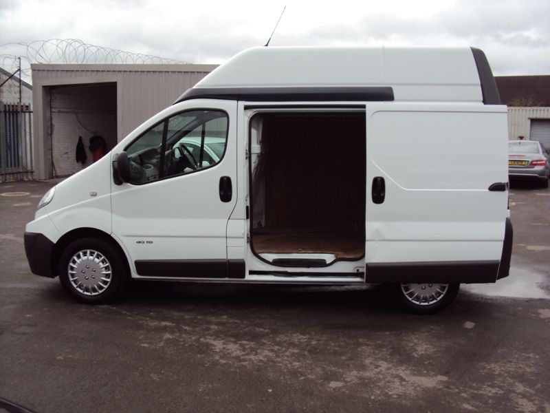  2011 Renault Trafic 2.0dCi  2