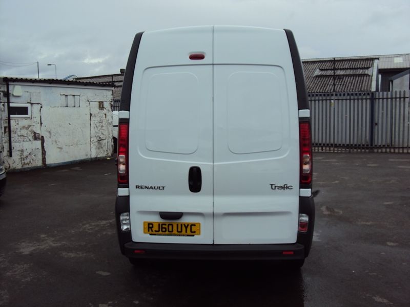  2011 Renault Trafic 2.0dCi  3