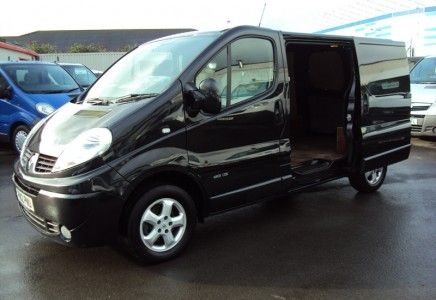 2012 Renault Trafic 2.0dCi  0