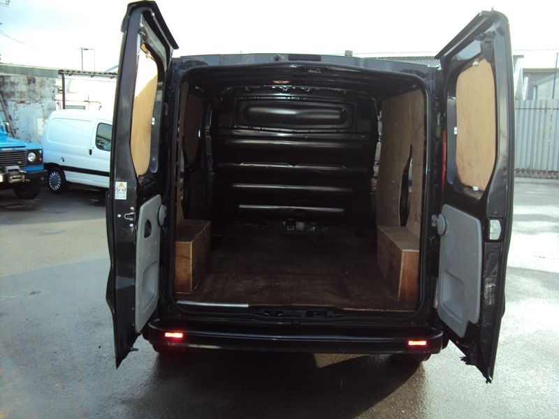  2012 Renault Trafic 2.0dCi  4