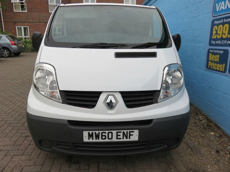  2011 Renault Trafic LL29 2.0 DCi  1