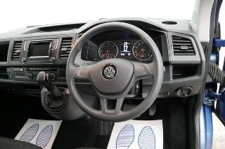  2017 Volkswagen Transporter Shuttle 2.0 T32 TDI thumb 13
