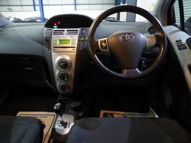  2006 Toyota Yaris 1.3 5dr  6