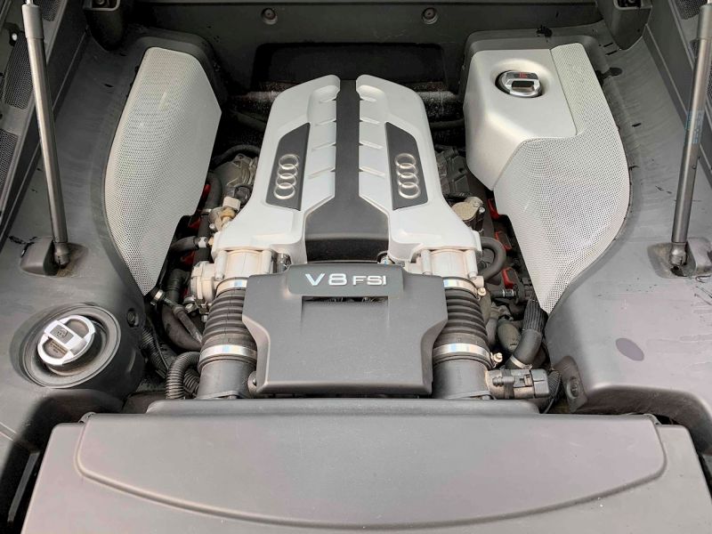  2014 Audi R8 V8 Quattro  6