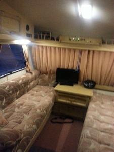  1998 Caravan, two berth, good condition! thumb 4
