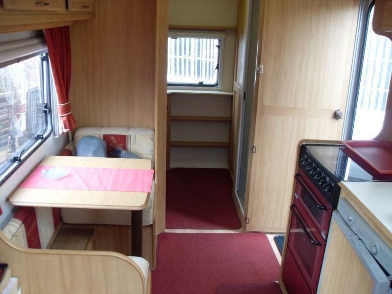  2006 Avondale se 545/4 in very good condition with many extra's  2