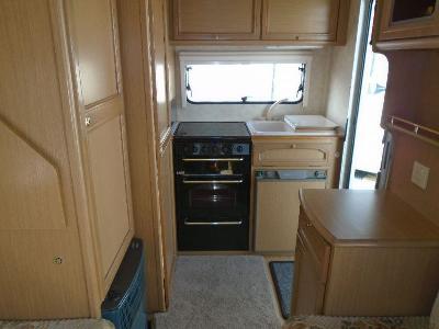 1998 Compass Lynx - ideal first caravan. Great value for money thumb-38612