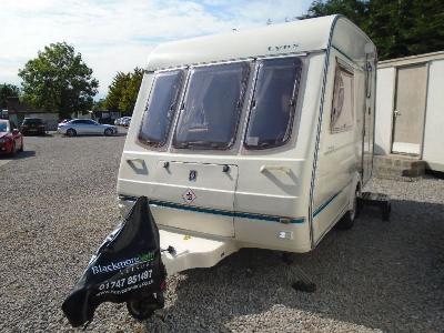  1998 Compass Lynx - ideal first caravan. Great value for money