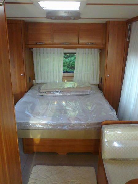 2011 Fendt caravan 700 Platin ( ) island bed  3