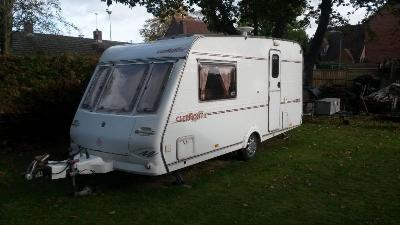 2000 Caravan for Sale
