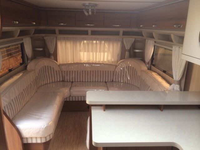  2012 Hobby caravan 700 premium ( ) like Tabbert and fendt. 25ft  1