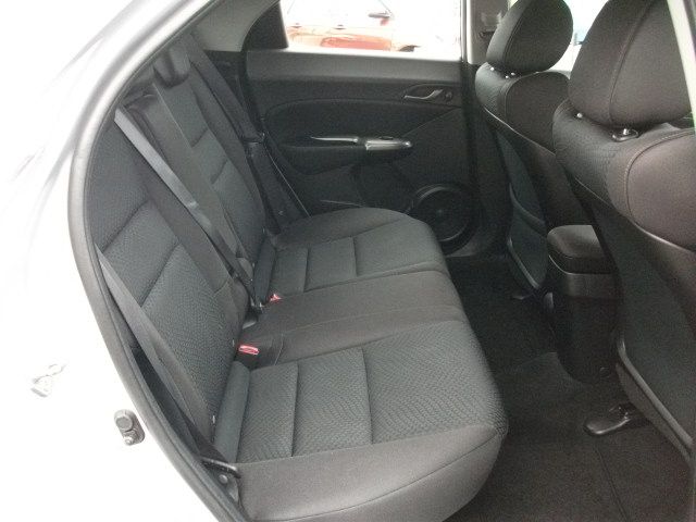  2010 Honda Civic SE 1.4 i-VTEC 5dr  8