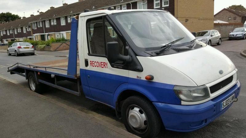  2003 Ford transit recovery truck  1