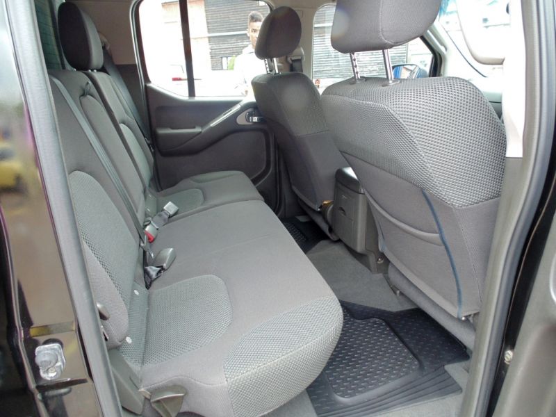  2007 Nissan Navara 2.5 dCi King Cab SE 4dr  7