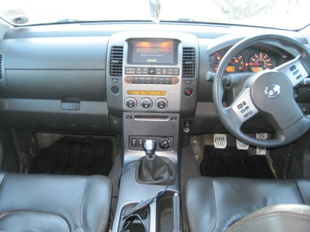  2005 Nissan Navara D40 Aventura 2.5  2