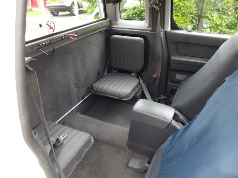  2005 Pick up Truck Nissan Navara King Cab 4x4  1