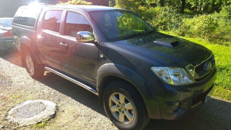  2010 REDUCED! Toyota Hilux Invincible Automatic  7