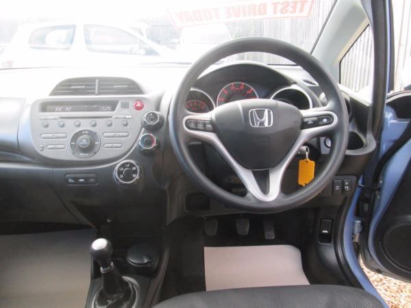  2011 Honda Jazz 1.4 i-VTEC ES 5dr  7