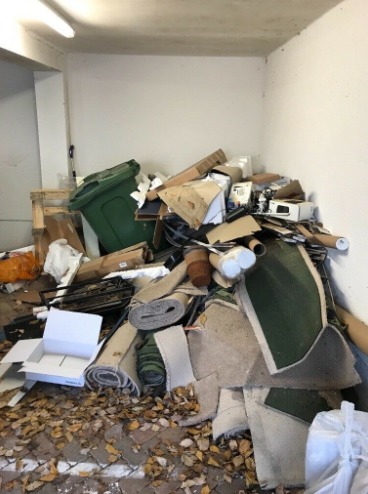 Same Day Service / Rubbish Removal / Junk Clearance / Waste Disposal  3