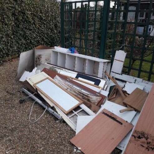 Same Day Service / Rubbish Removal / Junk Clearance / Waste Disposal  4