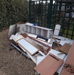 Same Day Service / Rubbish Removal / Junk Clearance / Waste Disposal thumb-42117