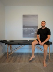 Male Massage Therapist (Deep Tissue, Sports Massage, Relaxing) thumb 1