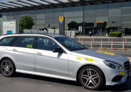 Airport Taxi Transfers - Manchesters Best Private Hire Taxi Service  2