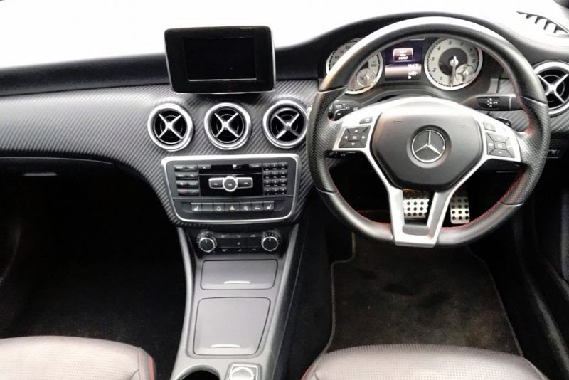  2015 Mercedes A200 1.6L BLUEEFFICIENCY AMG SPORT  5