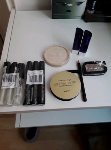 Beauty Products by Rimmel  4