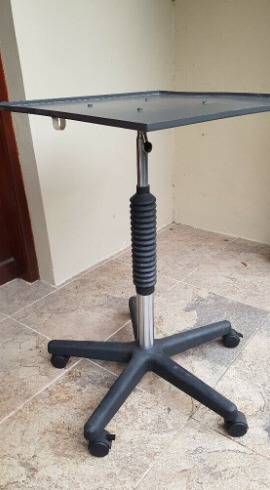 Mobile Pedestal Equipment Table  0