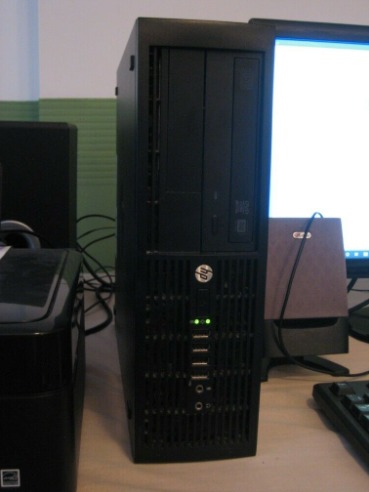 Complete Compaq 4300 Desktop Computer  3