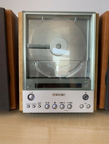 Sony Stereo Hi-Fi CD Player / Radio Speaker System  1