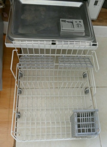 Bosch Tabletop Dishwasher  3