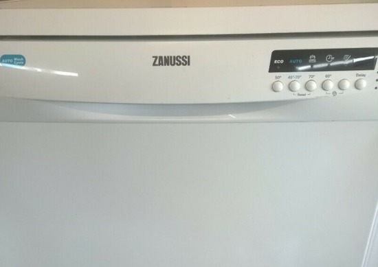 Zanussi Digital Display Dishwasher for Sale 60Cm Wide  1