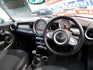  2009 MINI Hatch Cooper D 1.6 3d thumb 5