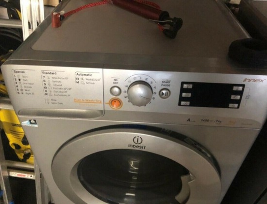 A Fully Working Washing Machine  1