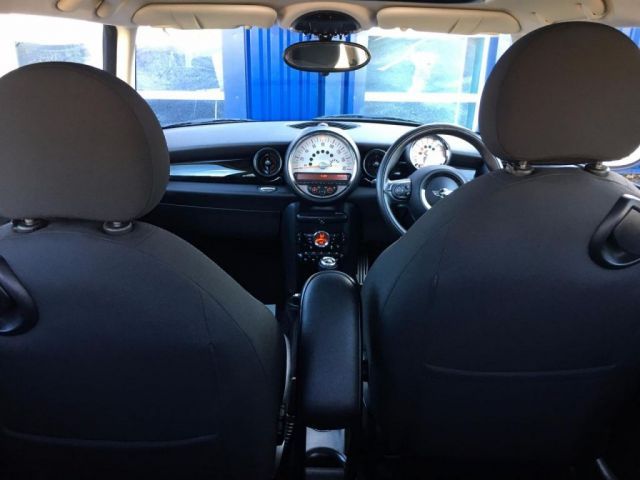  2011 MINI Hatch Cooper S 1.6 3dr  5