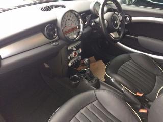  2009 MINI Hatch Cooper S 1.6 3d thumb 8