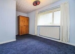 Beautiful 3 Bedroom House with off St Parking thumb 4