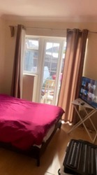 Double En Suite Room in Hounslow thumb-44914