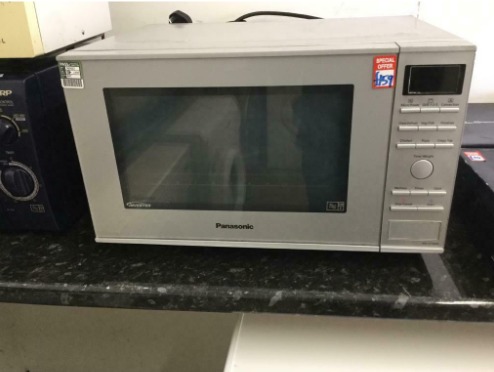 Panasonic Stainless Steel Commercial Microwave Oven  0