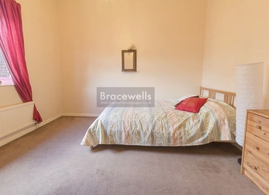 A Lovely Three Double Bedroom House  3