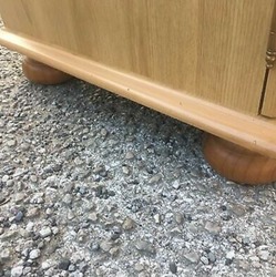 Gorgeous Pine Tv Cabinet with Two Cupboards on Bun Feet thumb 6