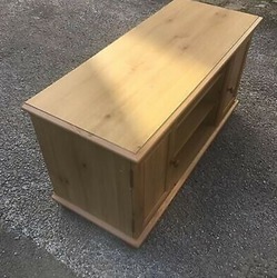 Gorgeous Pine Tv Cabinet with Two Cupboards on Bun Feet thumb-45327