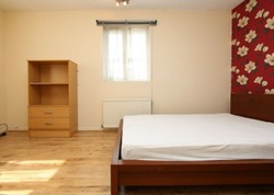 Double Room To Rent