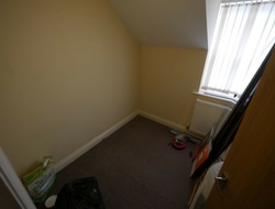 Modern Two Bed Flat to Let near Train Station