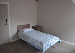 Fully Furnished Single Rooms En-Suite Rooms thumb 1