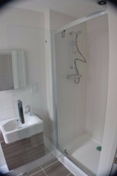 Fully Furnished Single Rooms En-Suite Rooms thumb-45595