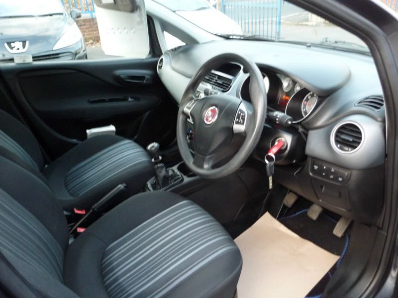  2010 Fiat Punto 1.4 8v 5dr  6